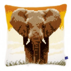 Elephant in the Savannah -...